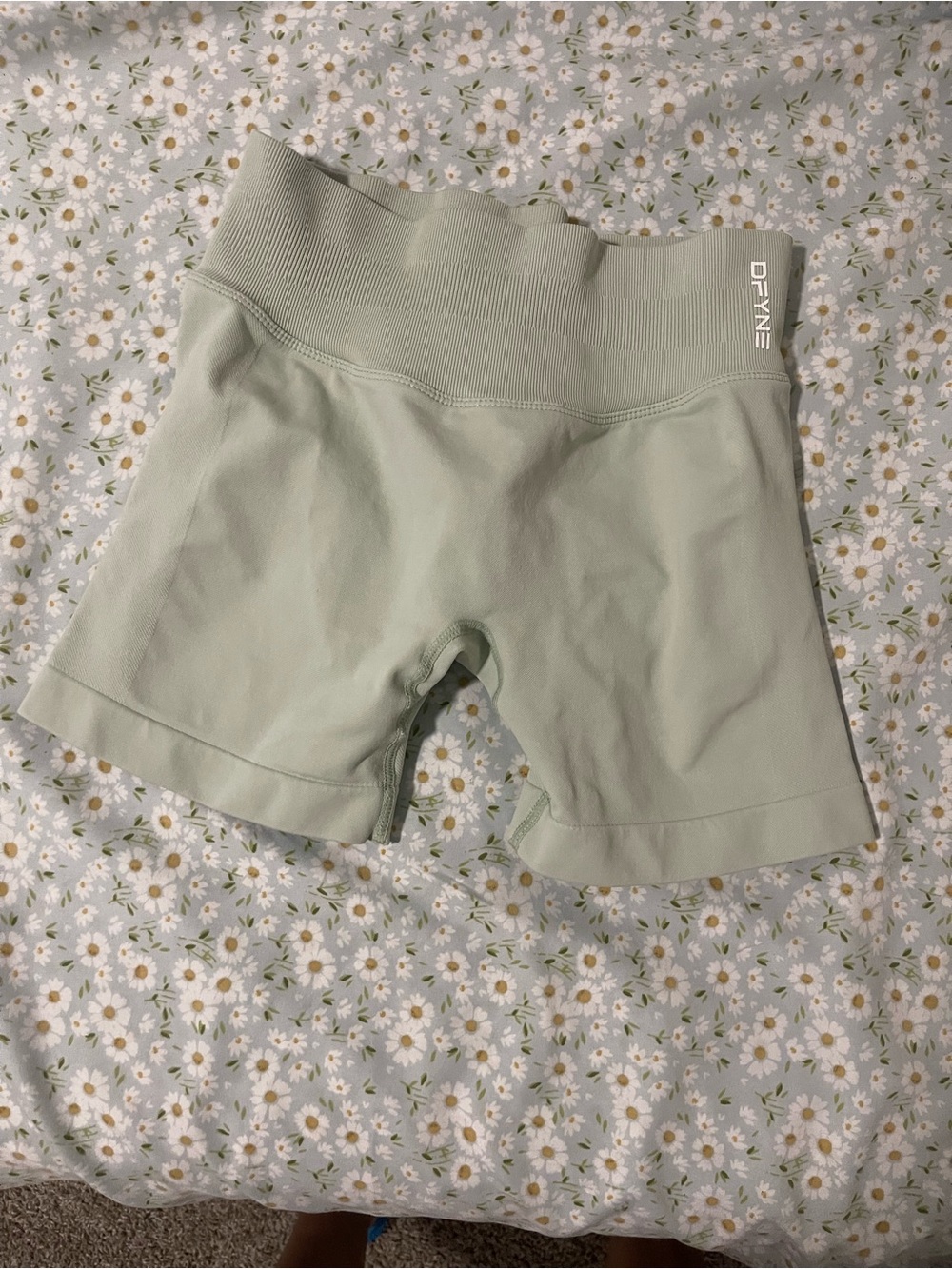 Dfyne Shorts